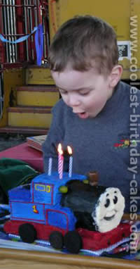 Coolest Thomas the Train Cake Photos and Ideas