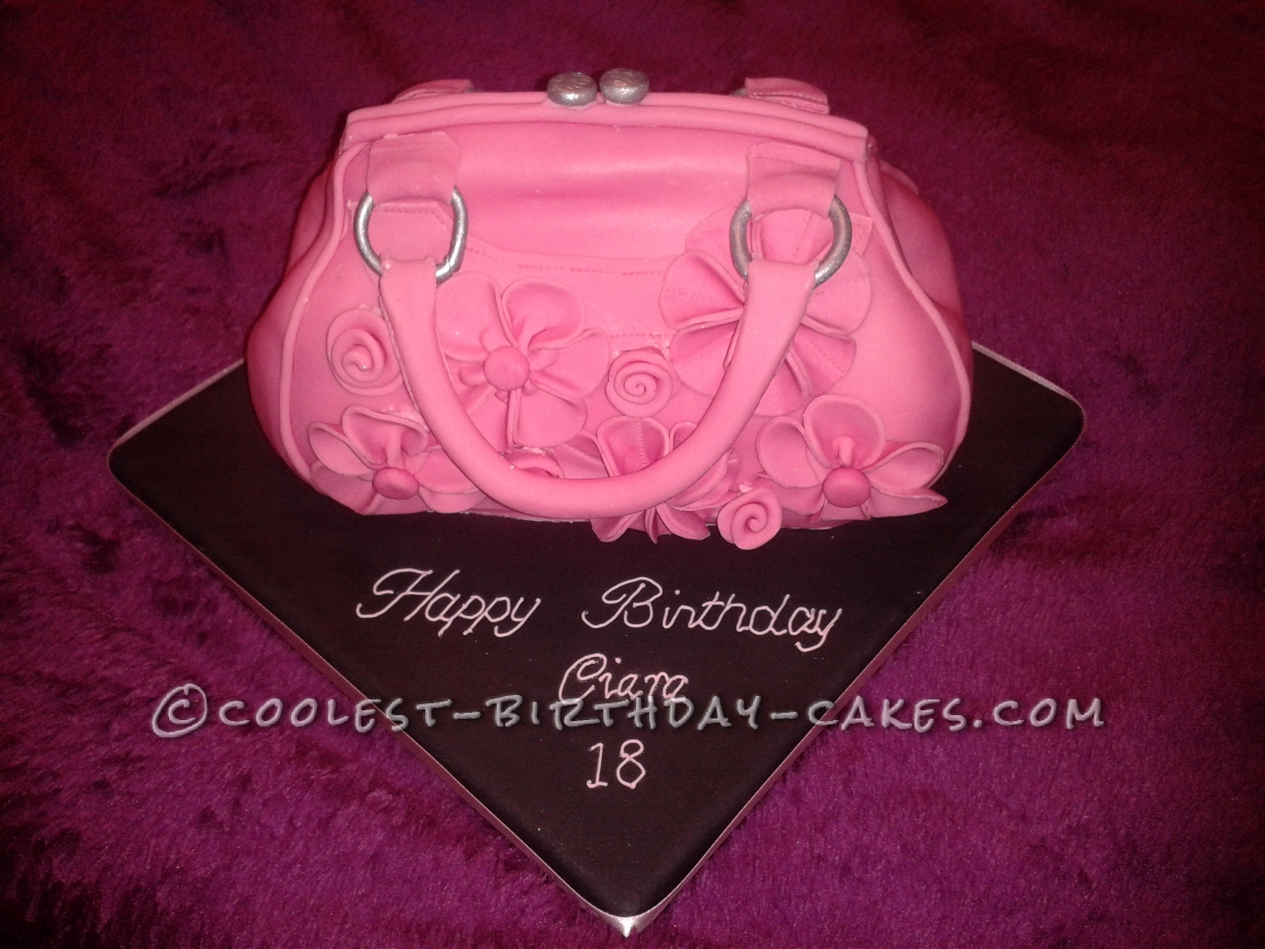 coolest pink handbag cake 37341