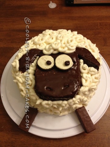 Shaun The Sheep Cake - Decorated Cake by Tortolandia - CakesDecor