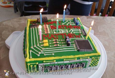 Graduation cake | The graduate was studying computer science… | Flickr