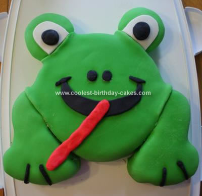 Cool Homemade Fondant Frog Cake